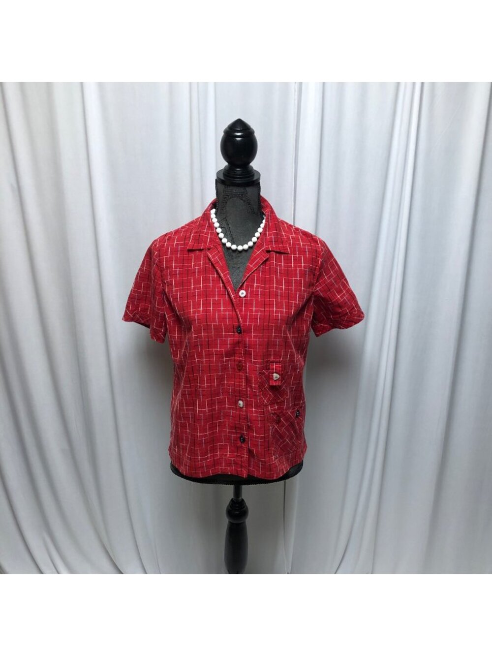 City Blues Koret Shirt Womens Size Small Red Unique Buttons Pockets Short Sleeve